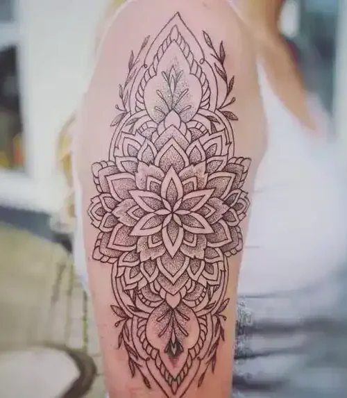 Dotwork Tatouages à Ibiza