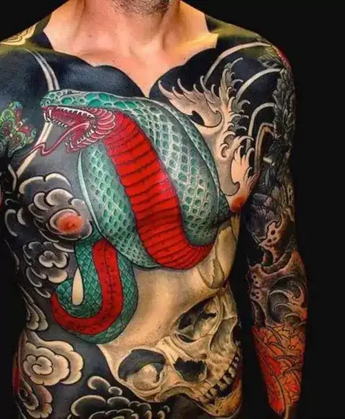 Tatuajes de japoneses en Ibiza